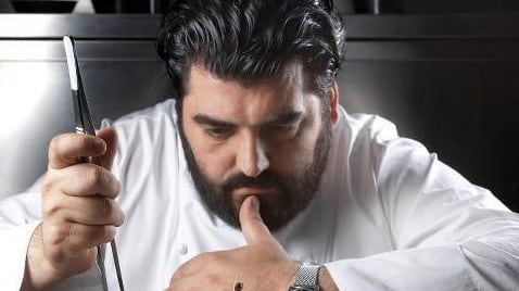 Cannavacciuolo al top. E l'Italia dei grandi chef ora ha 10 "tre stelle"