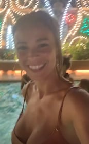 Diletta Leotta, festeggia i 28 anni con un pazzo pool party 2