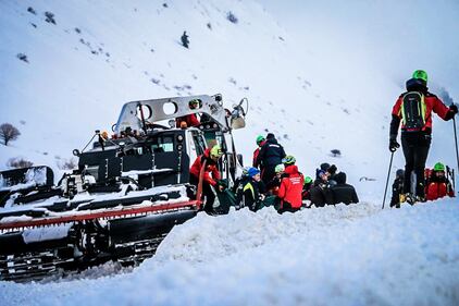 Nuova tragedia in Abruzzo: precipita elicottero del 118 7