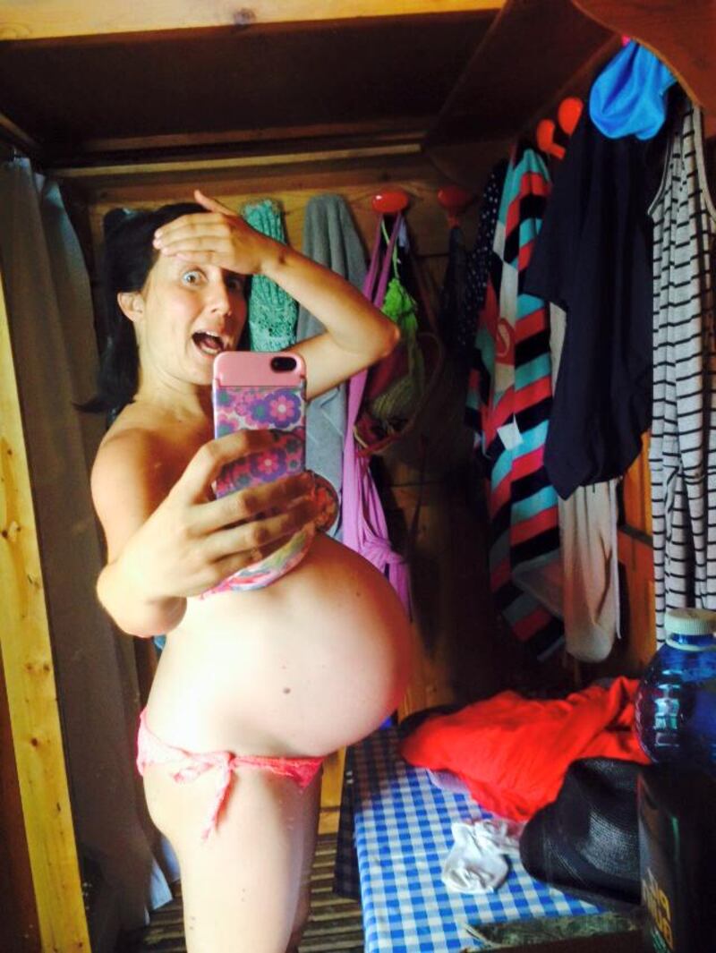 Pamela Petrarolo: selfie con pancione e bikini, a giorni il parto 7
