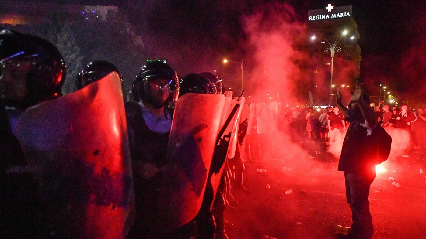Il "democratico" governo romeno massacra i manifestanti: 440 feriti