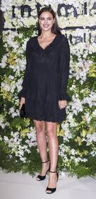 Irina Shayk hot per gli auguri di Natale 13