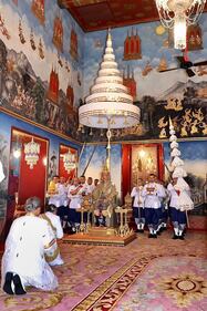 La cerimonia d'incoronazione del re Maha Vajiralongkorn a Bangkok 6