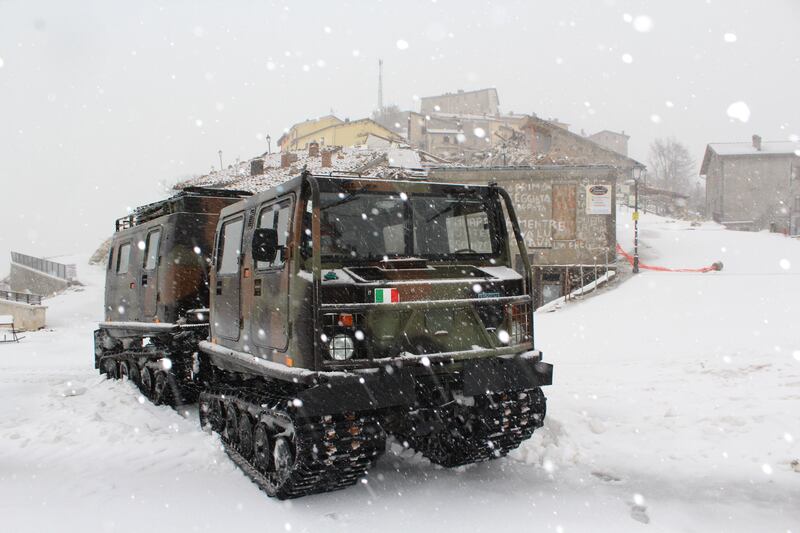 Gli alpini nei paesi isolati dalla neve 7