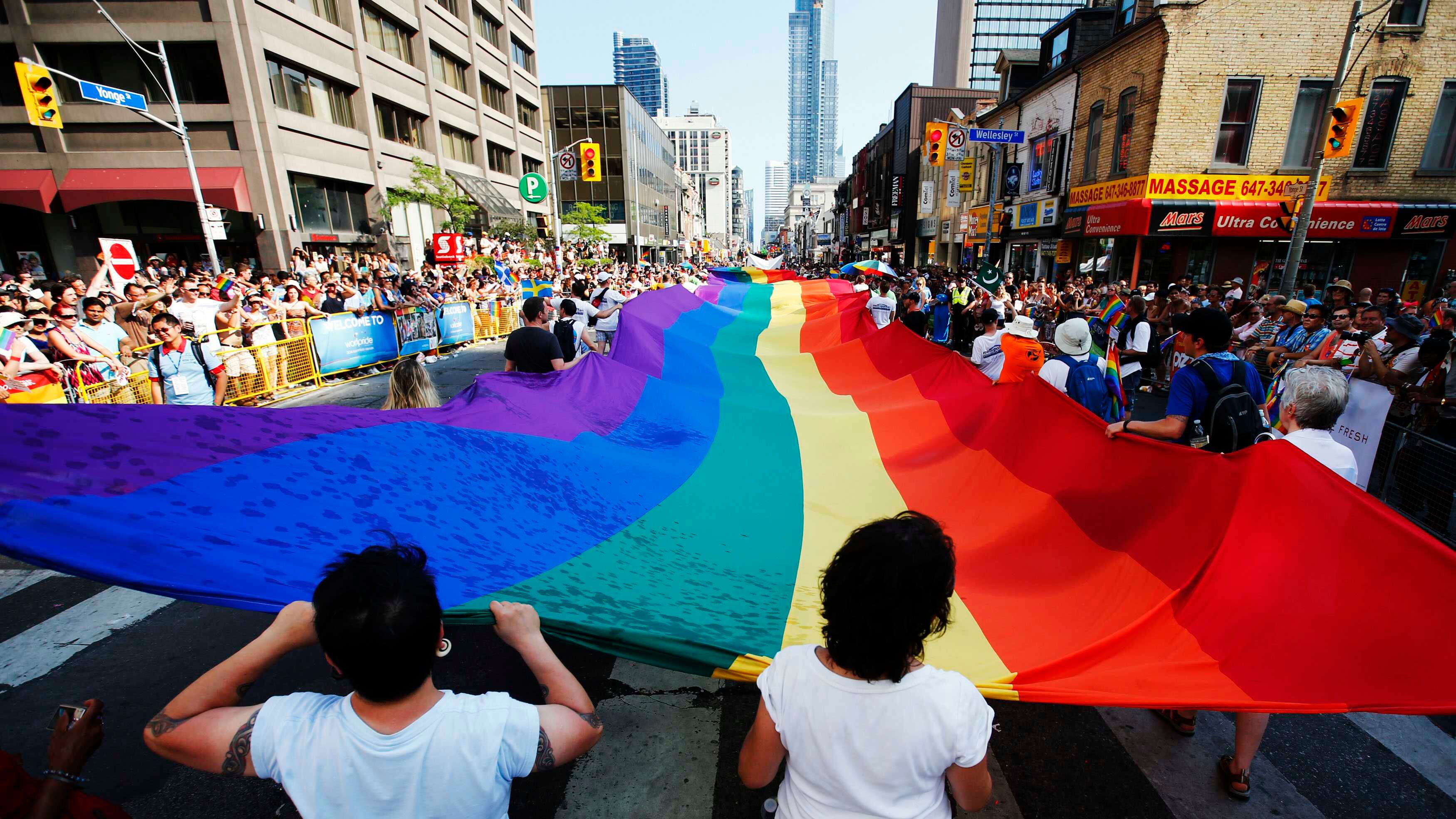 Diritti gay, l'apertura di Berlusconi e il dibattito nel centrodestra