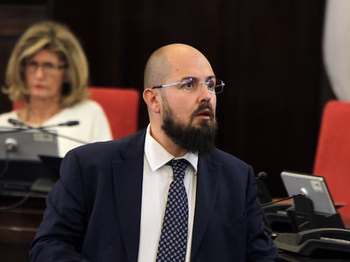 Anche a Bande Nere si cancellano parcheggi