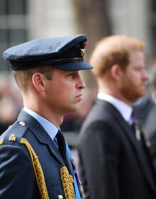 William, Kate, Harry e Meghan al funerale della regina Elisabetta 17