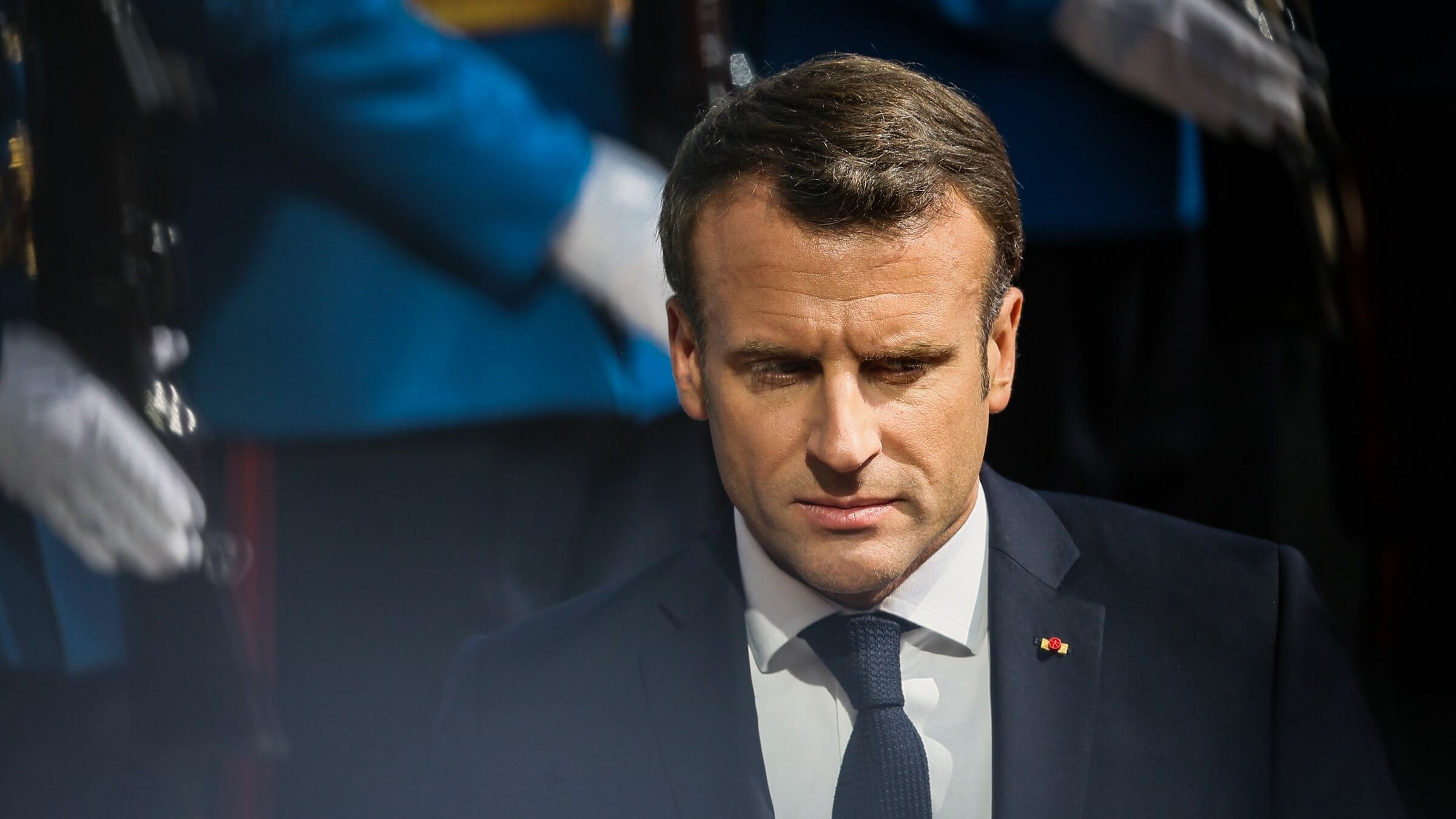 Macron all'attacco dell'Italia: "I migranti toccano a voi"