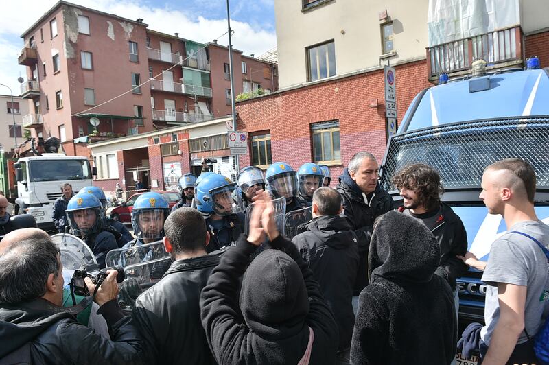 NoExpo, sgomberi al Giambellino 7