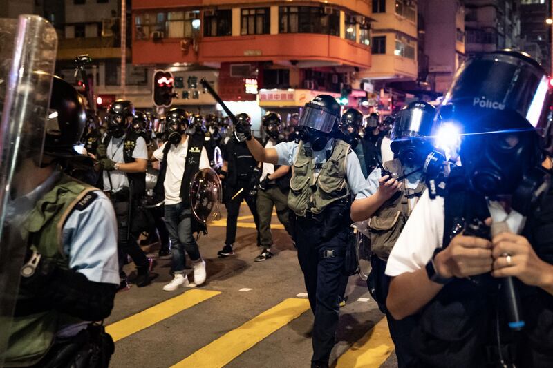 Hong Kong, nuovi scontri in piazza: sale la tensione 1