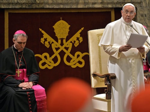 Terremoto in Vaticano. Il Papa contro i cardinali