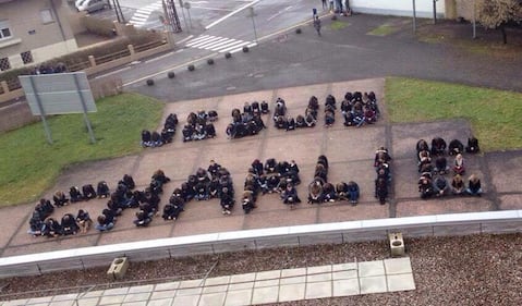 Il mondo in lutto grida #jesuischarlie 6