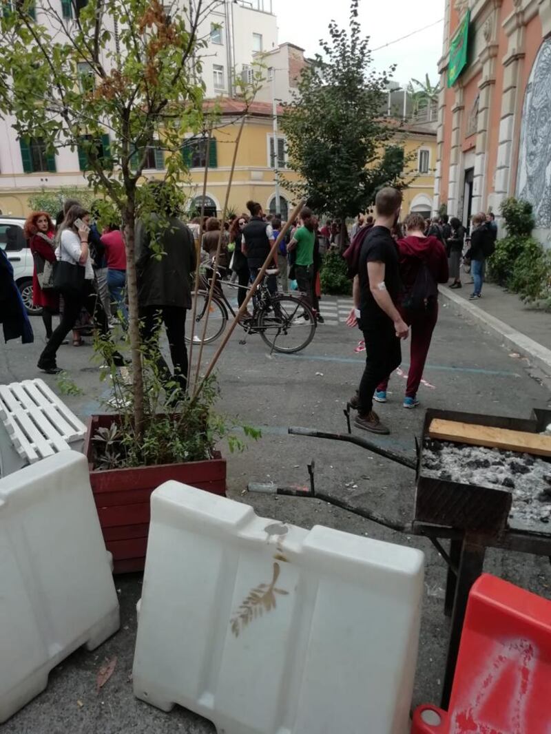 Palazzo occupato dai centri sociali 3