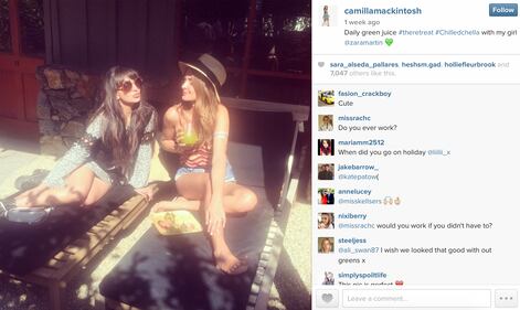 Camilla Mackintosh, gambe chilometriche su Instagram 12