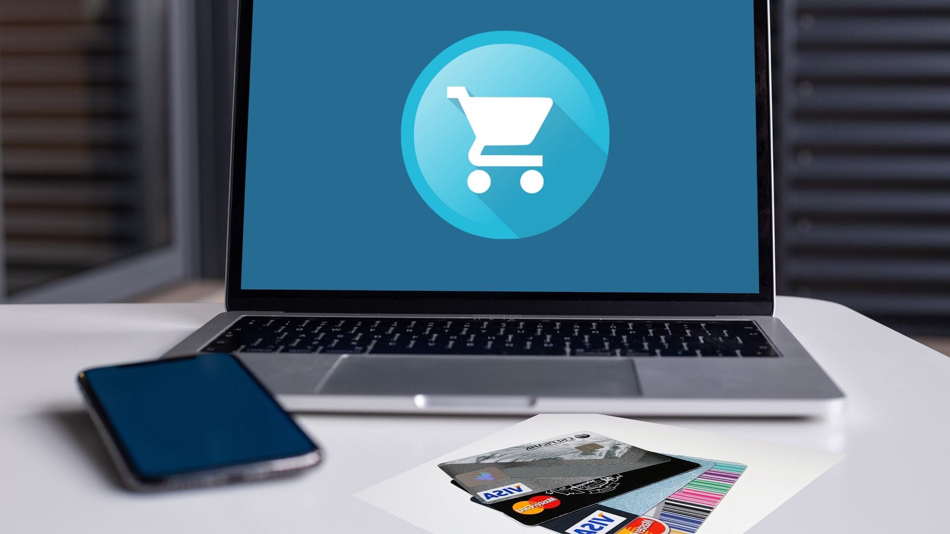 Si evolvono le abitudini di acquisto online degli italiani