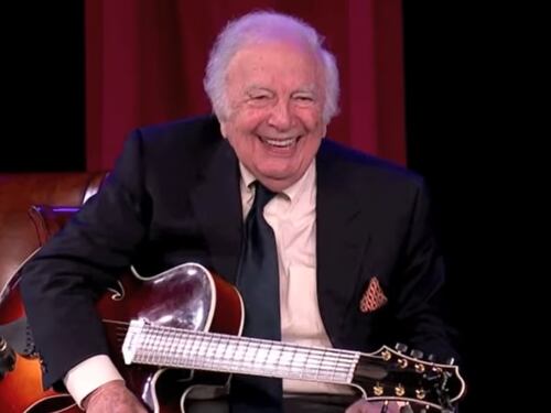 Coronavirus, è morto il chitarrista Bucky Pizzarelli