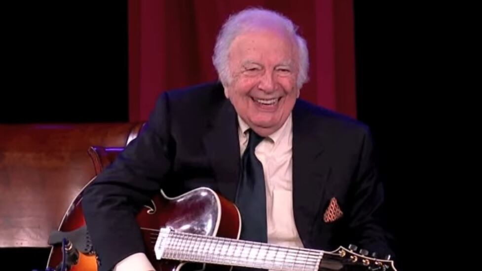 Coronavirus, è morto il chitarrista Bucky Pizzarelli