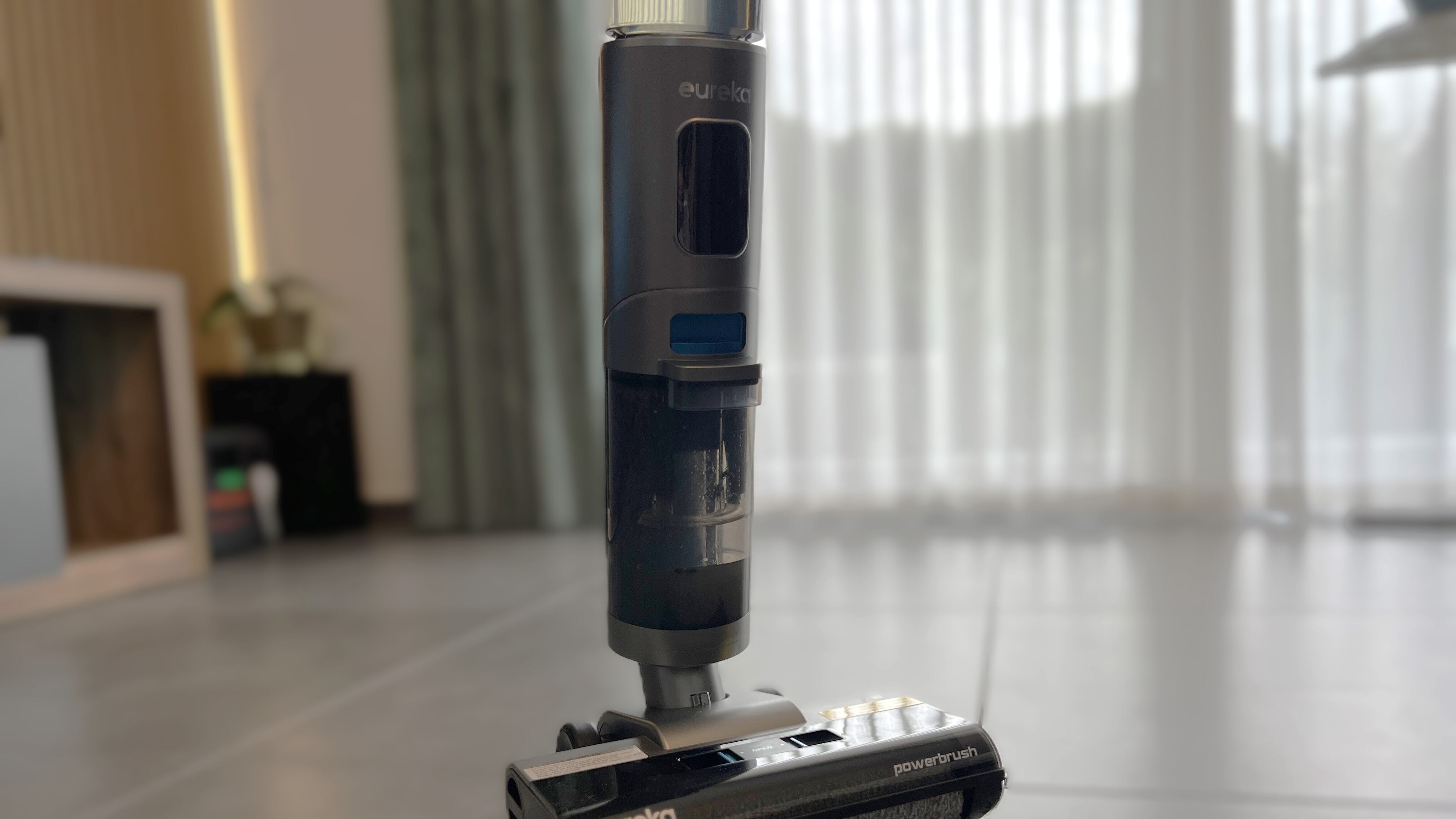 Eureka RapidWash 430: lavapavimenti al prezzo giusto e con un occhio all'igiene