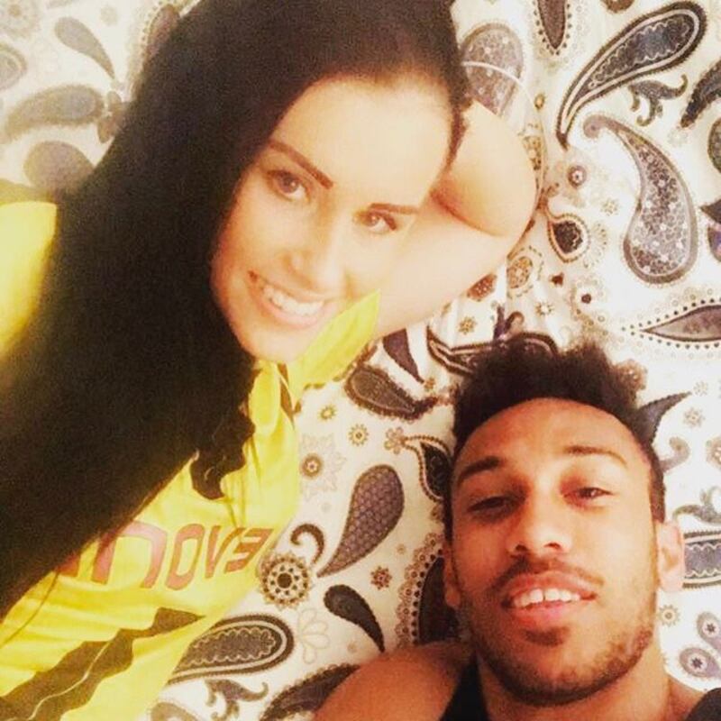 Lady Aubameyang si prende la scena su Instagram 10