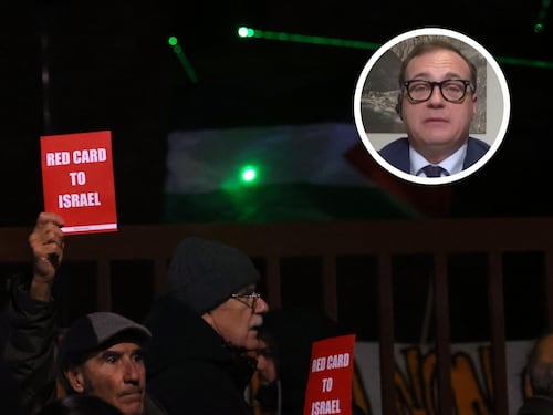 Cerno al Tg4: "I pro Pal contro le Olimpiadi? Forse bisogna aggiungere il lancio del burqa tra le specialità"