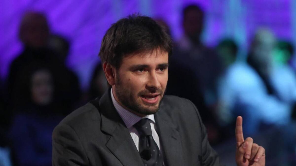 "A giorni vedo...". Dibba pronto a tornare (e commissariare Conte)