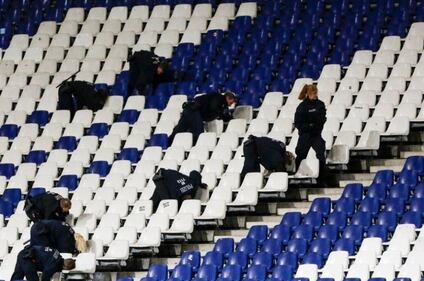 Hannover, polizia "bonifica" lo stadio 2