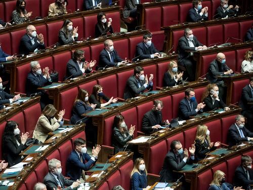 Quei 109 grillini a rischio che ora sperano in Conte: "Aspettiamo un messaggio..."