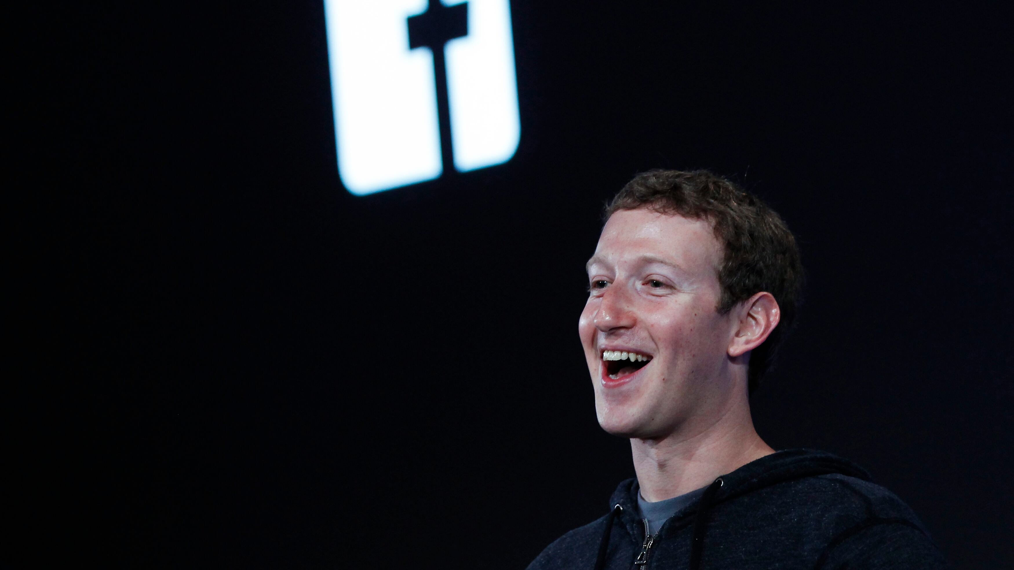 Facebook vieta la pubblicità alle pagine che producono fake news