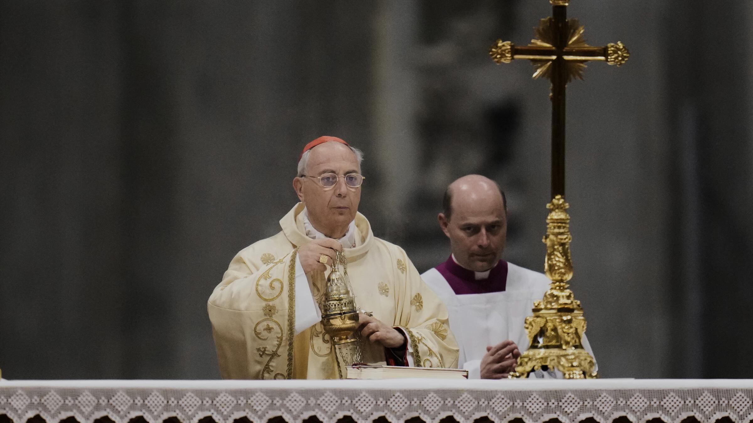 Dominique Mamberti, chi è il cardinale che ha pronunciato "Habemus Papam"