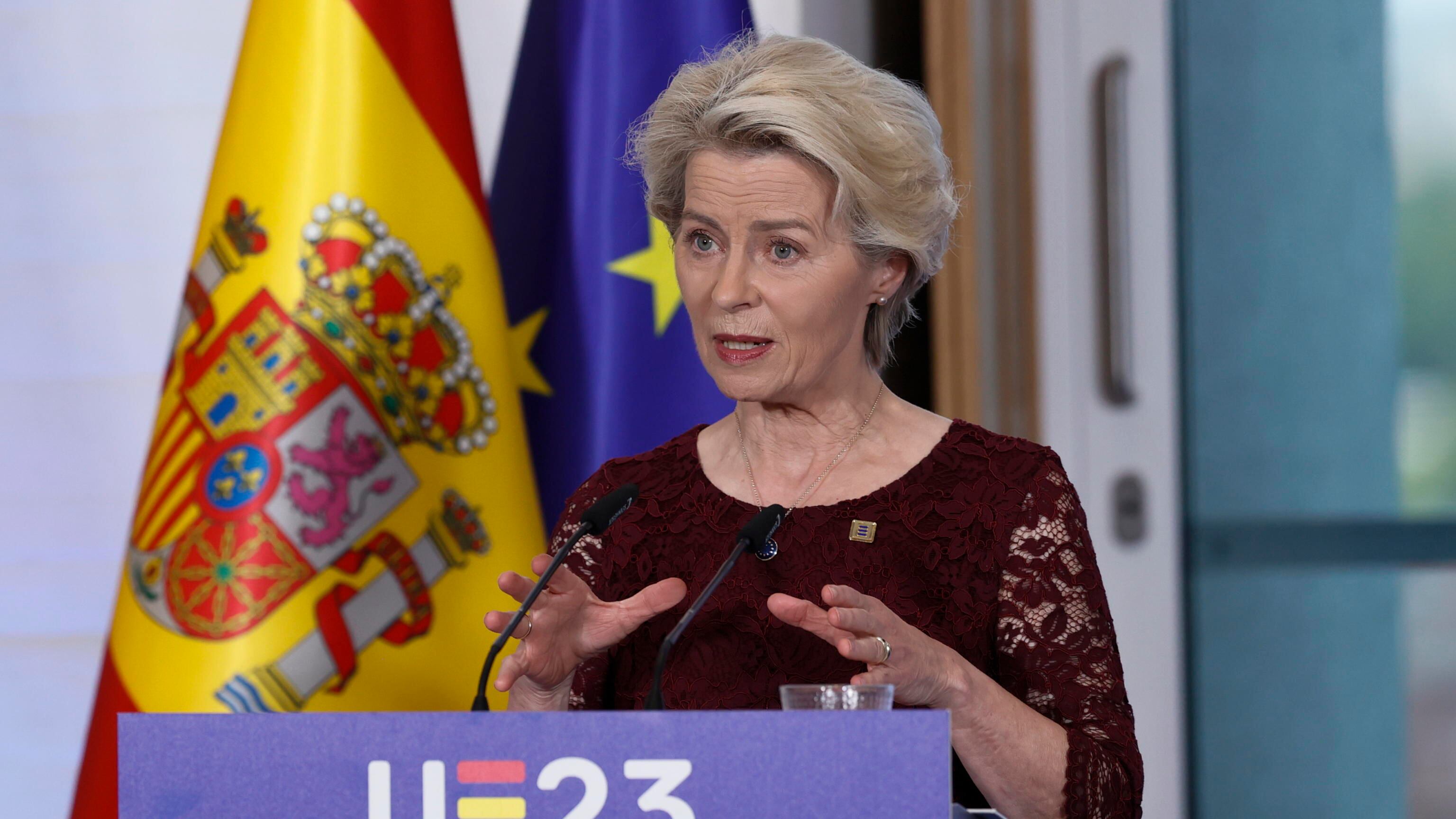 "Patto sui migranti entro il 2024": Von der Leyen in pressing su Polonia e Ungheria