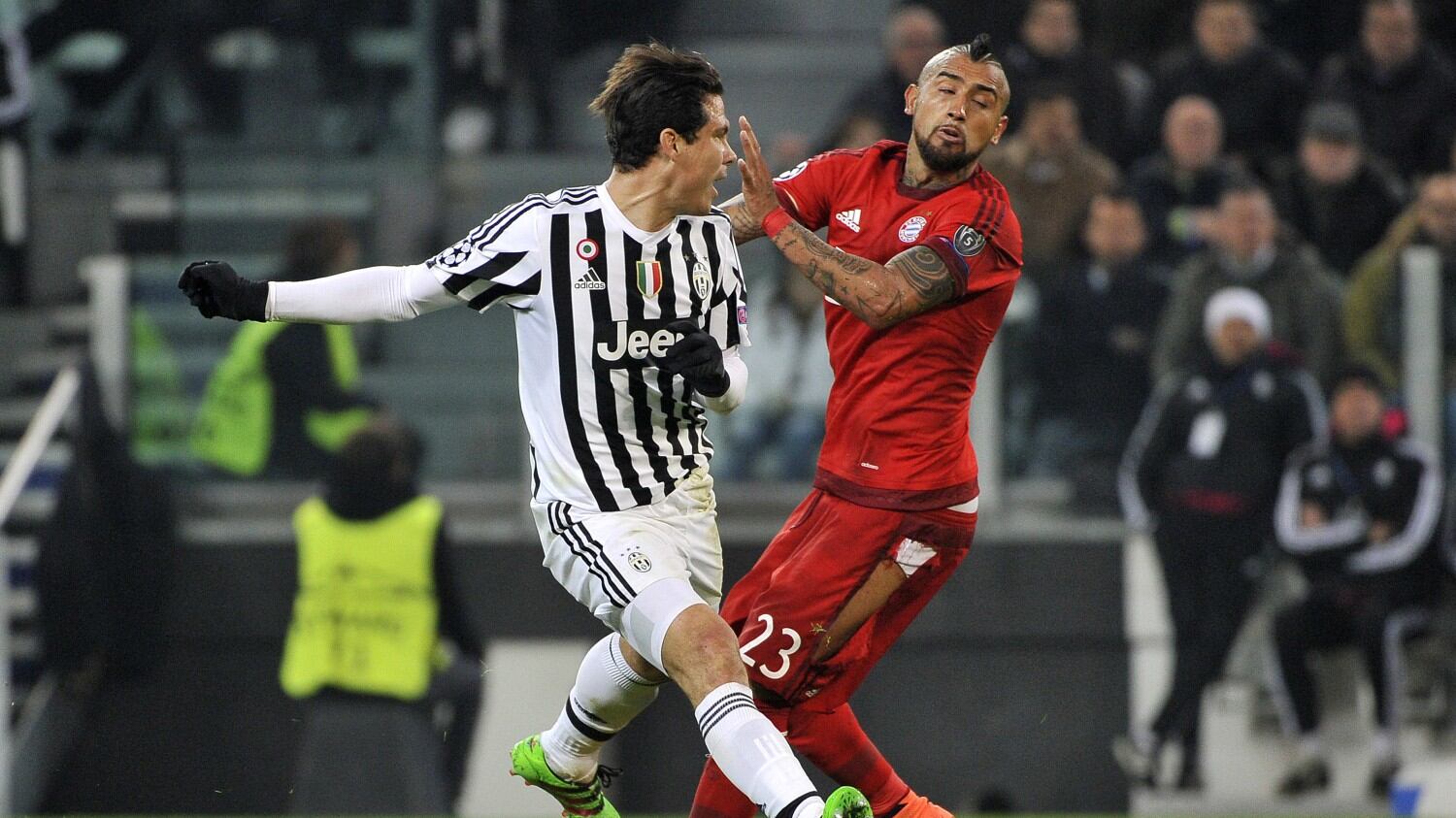 Champions League, il match tra Bayern e Juventus finisce sul 2-2