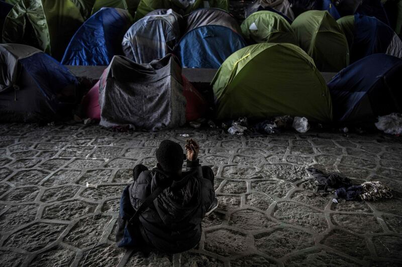 Ora Parigi sta diventando la nuova Calais 10