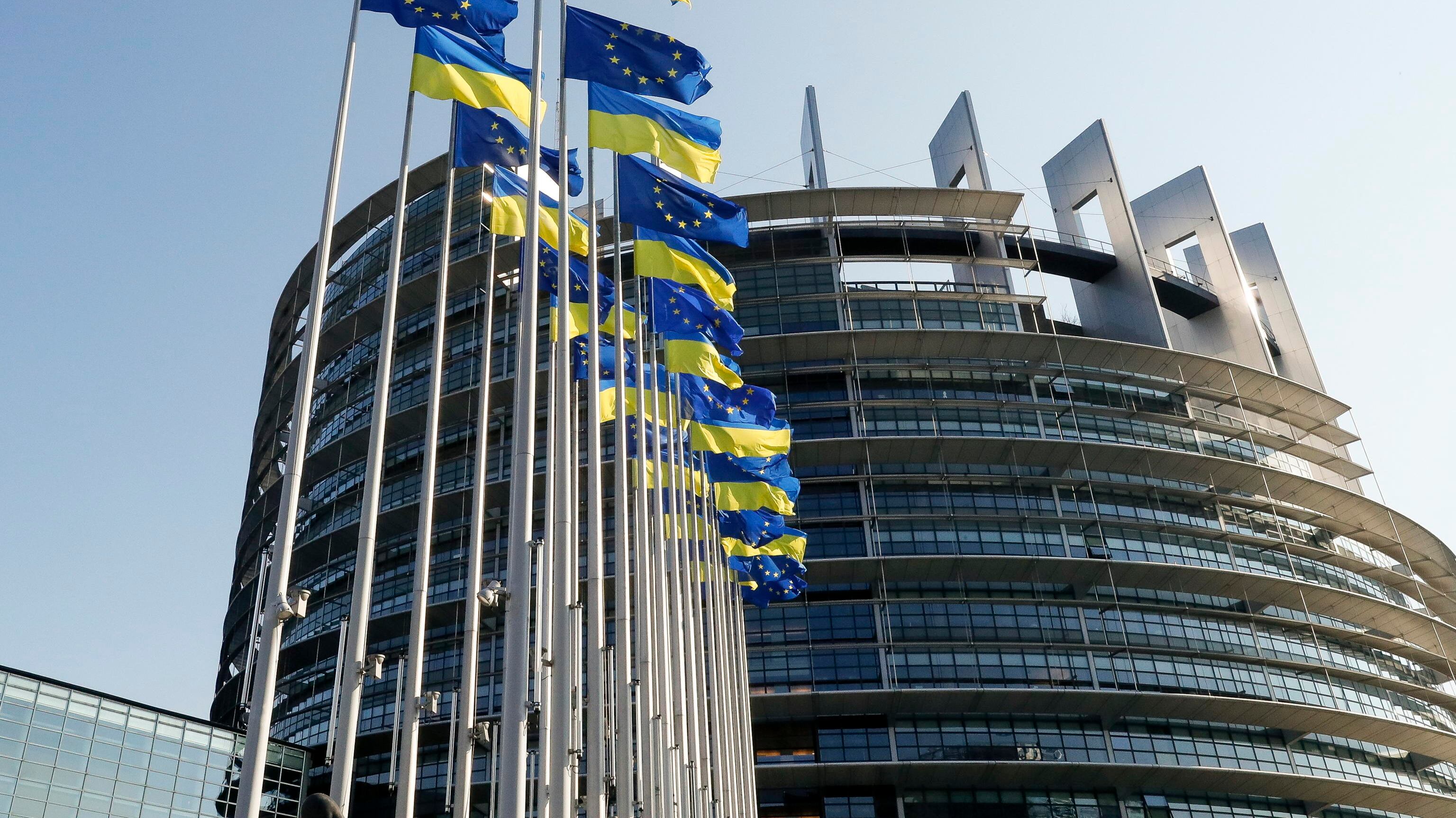 C'è il primo sì in Ue alle case green. L'ombra di una patrimoniale sull'Italia
