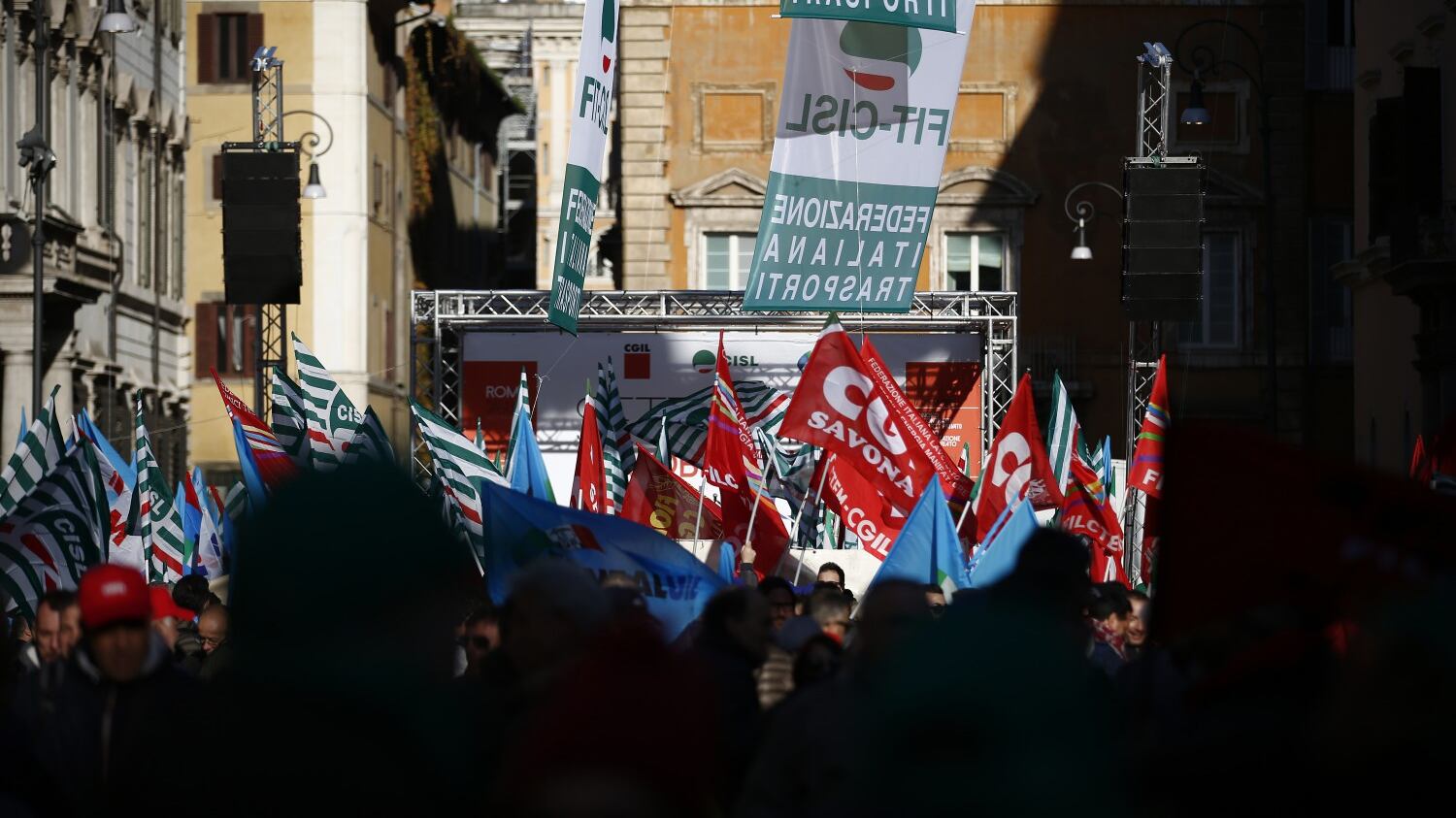 Roma, gli operai ex Ilva scendono in piazza contro Mittal 3