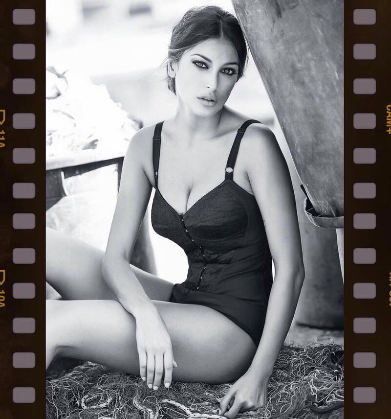 Cristina Buccino, ecco la sua estate sexy 16