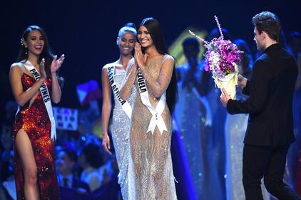 Miss Universo 2018, gli abiti più sensuali 7