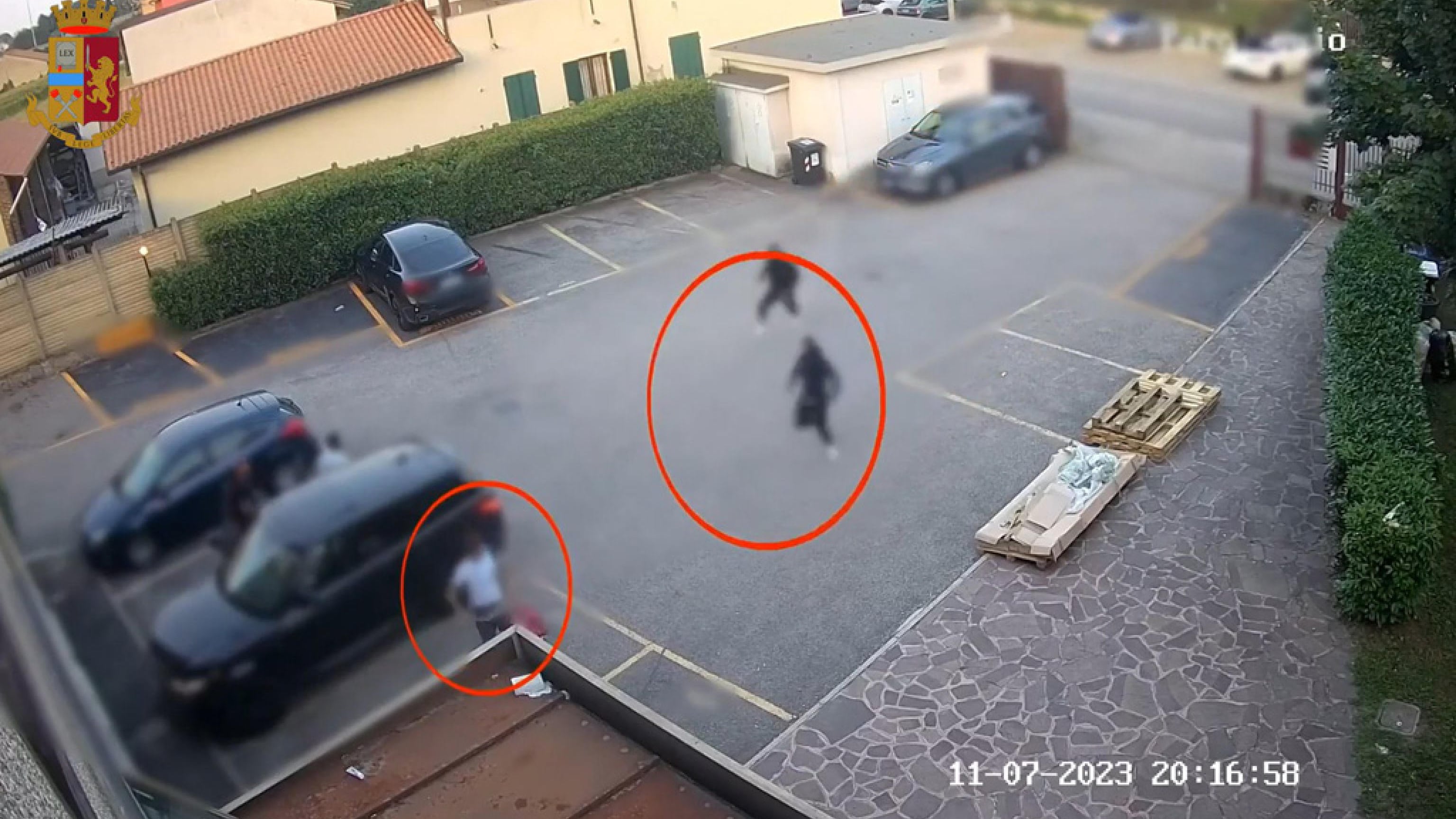 Sparò a due ragazzi a Milano: arrestato il trapper Shiva. La gip: “Voleva uccidere”