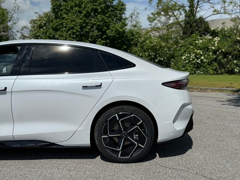 BYD Seal: guarda la gallery della nuova berlina elettrica da 530 CV 7