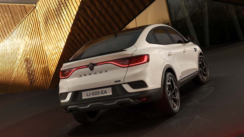 Nuova Renault Arkana 2023, guarda tutte le foto 8