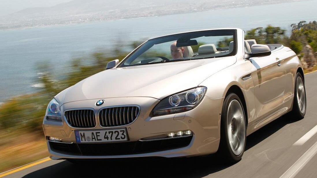 In Bmw Serie 3 cabrio tra mare e paesini della terra siracusana
