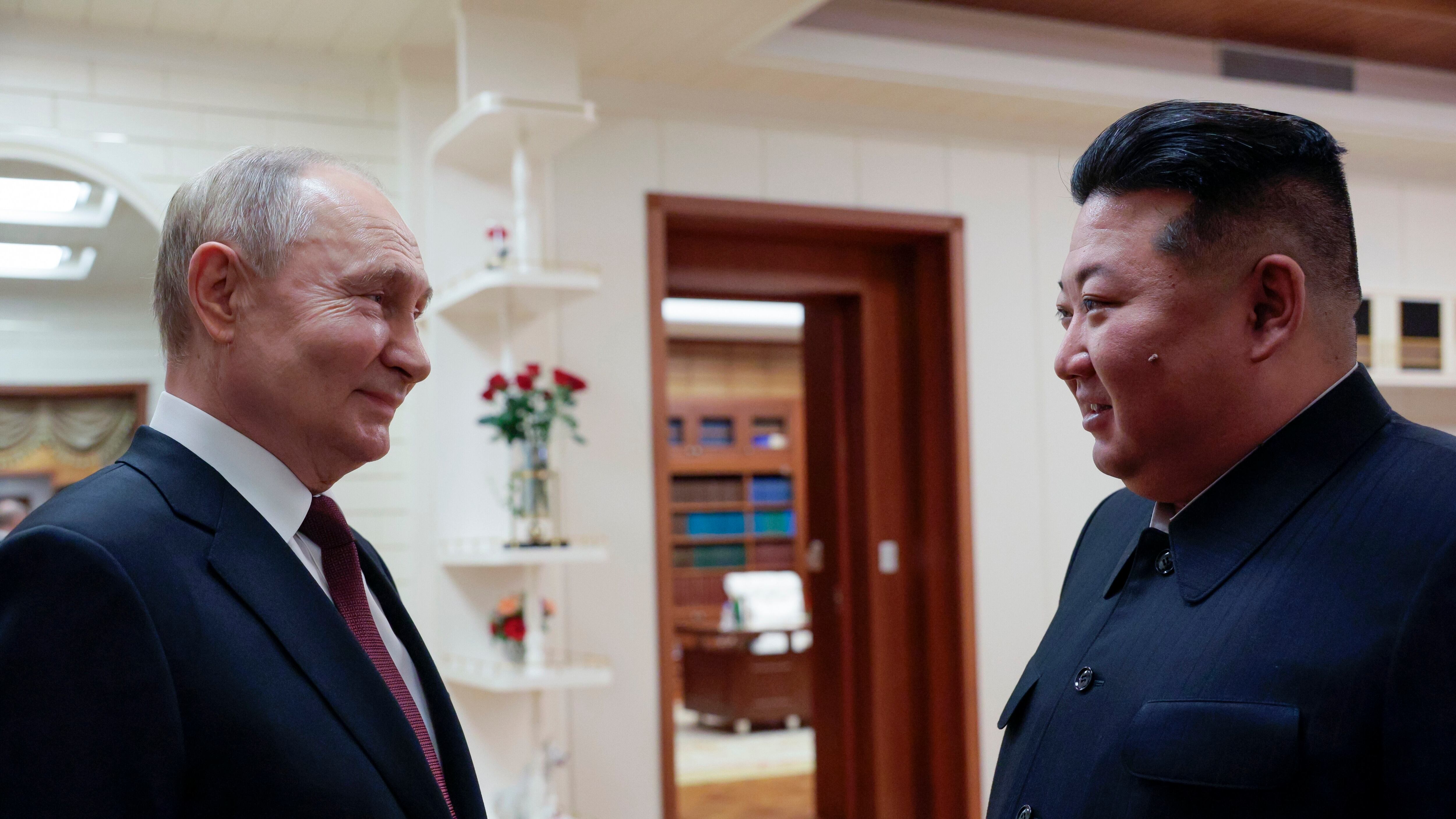 Nel Donetsk Kim manda anche dei soldati, In Russia sabotaggi dei partigiani pro Kiev