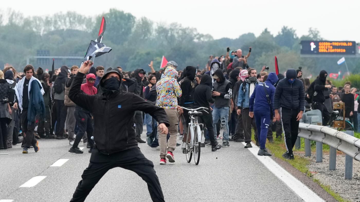 "Colpire" senza farsi identificare. La guida delle "brigate sanitarie"