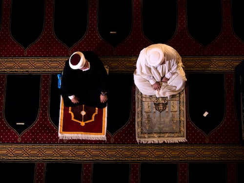 Francia, pugno duro sull'islam: "Un'operazione massiccia"