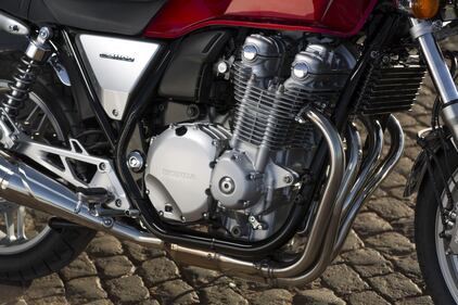Prova Honda CB1100 10
