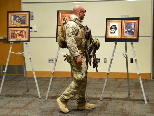 L'Isis sbarca anche in America: spari alla mostra su Maometto