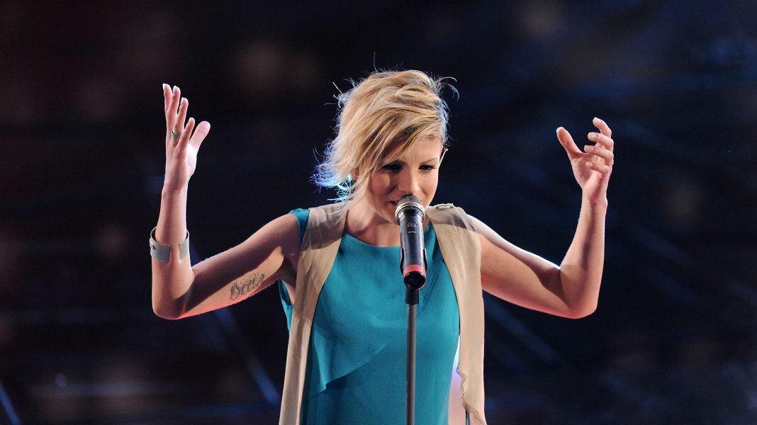 Emma Marrone in concerto a Tokyo accompagnata dal papà