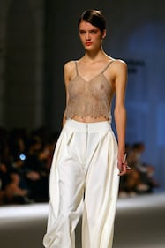 Trasparenze sexy in passerella a Porto 4