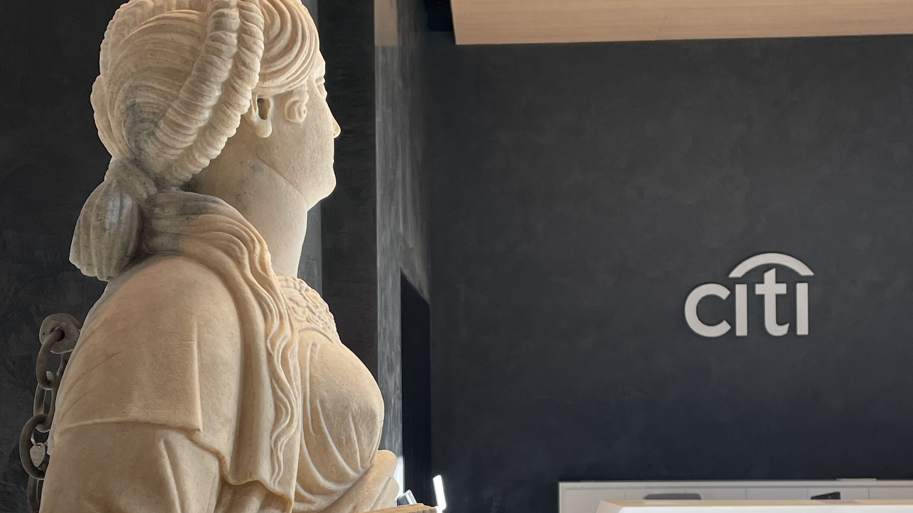 Citi aderisce al progetto "Adotta una statua" della Veneranda fabbrica del Duomo