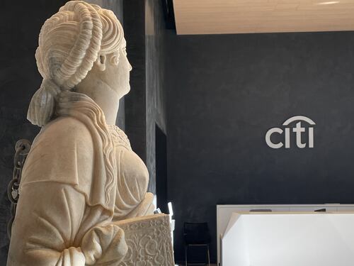 Citi aderisce al progetto "Adotta una statua" della Veneranda fabbrica del Duomo