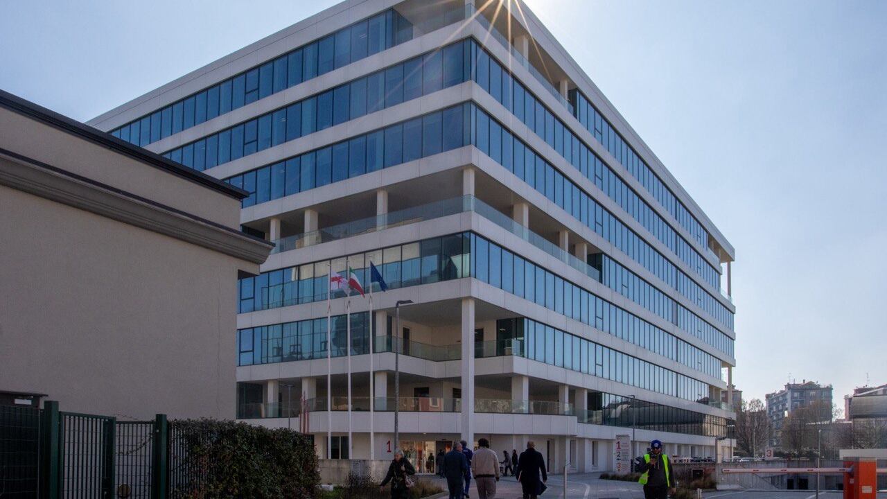 Ore contate per l'assessore. Piroetta per incolpare la destra
